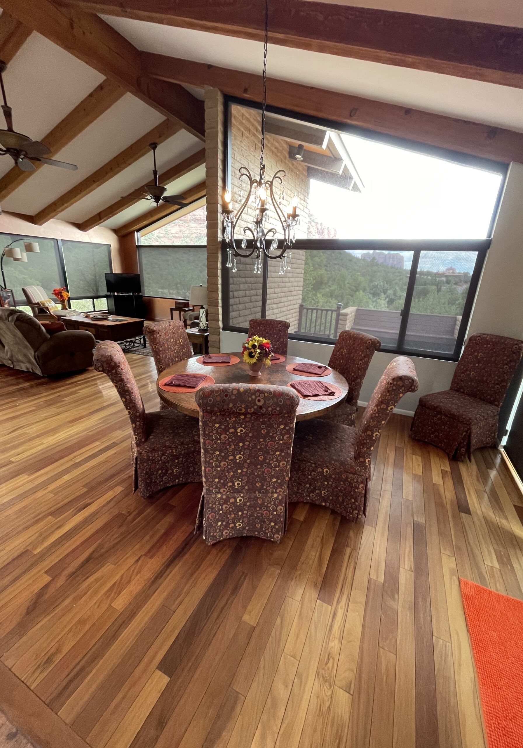 Family room before murphy bed
