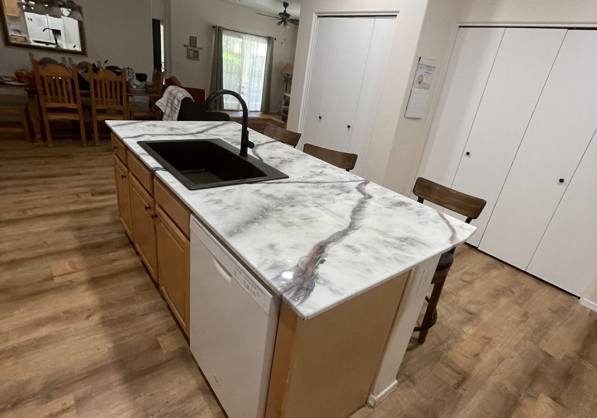 New Kitchen with sink